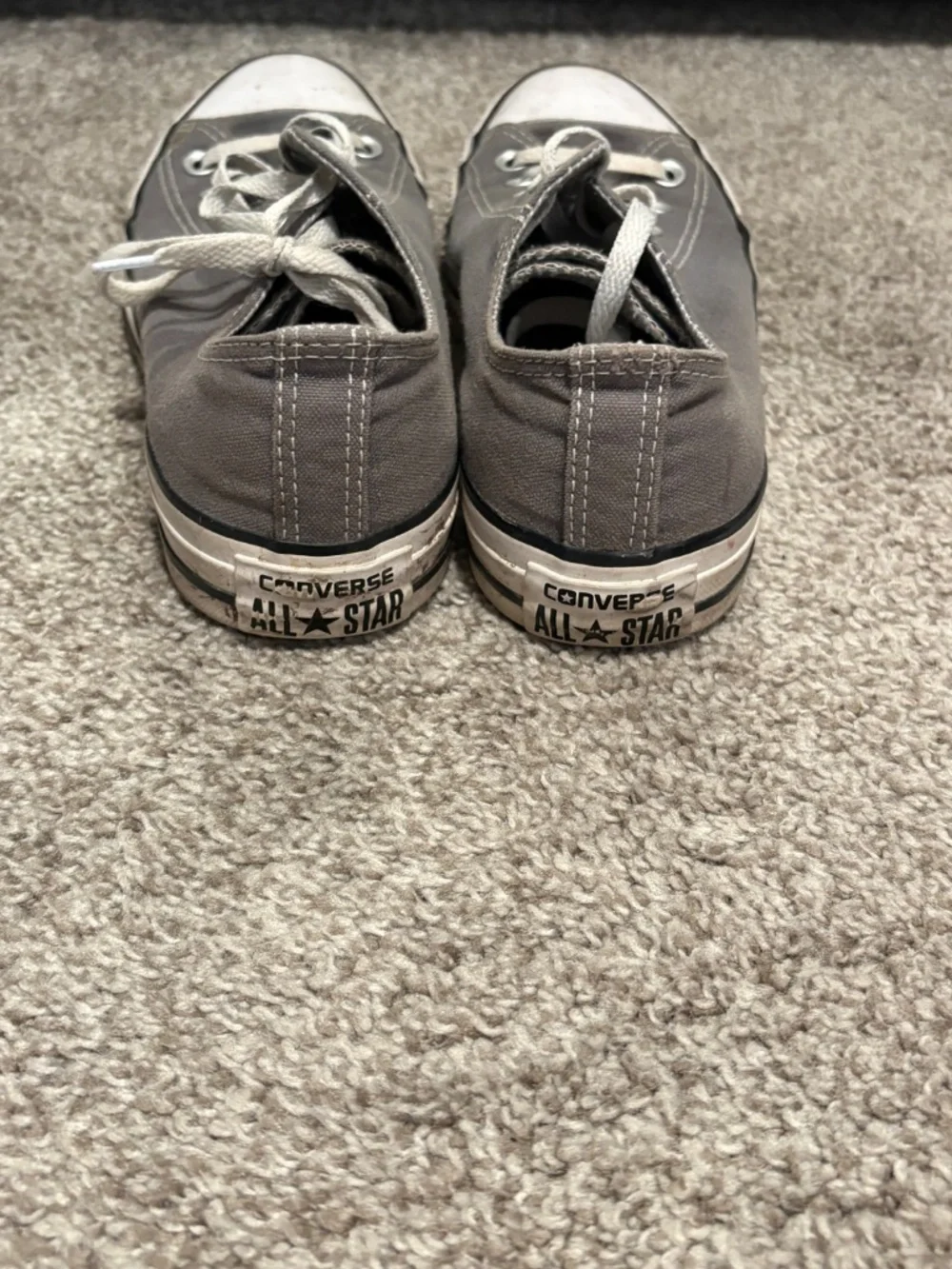 Gray Converse Women’s size 8 - Picture 3 of 4